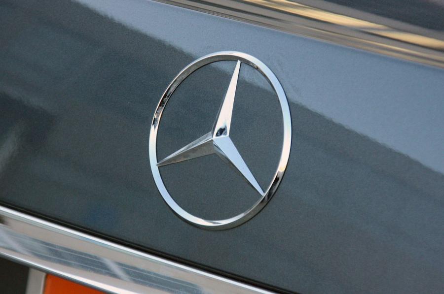  Mercedes-Benz CL550 4Matic 2011 года  (фото 33 из 40)